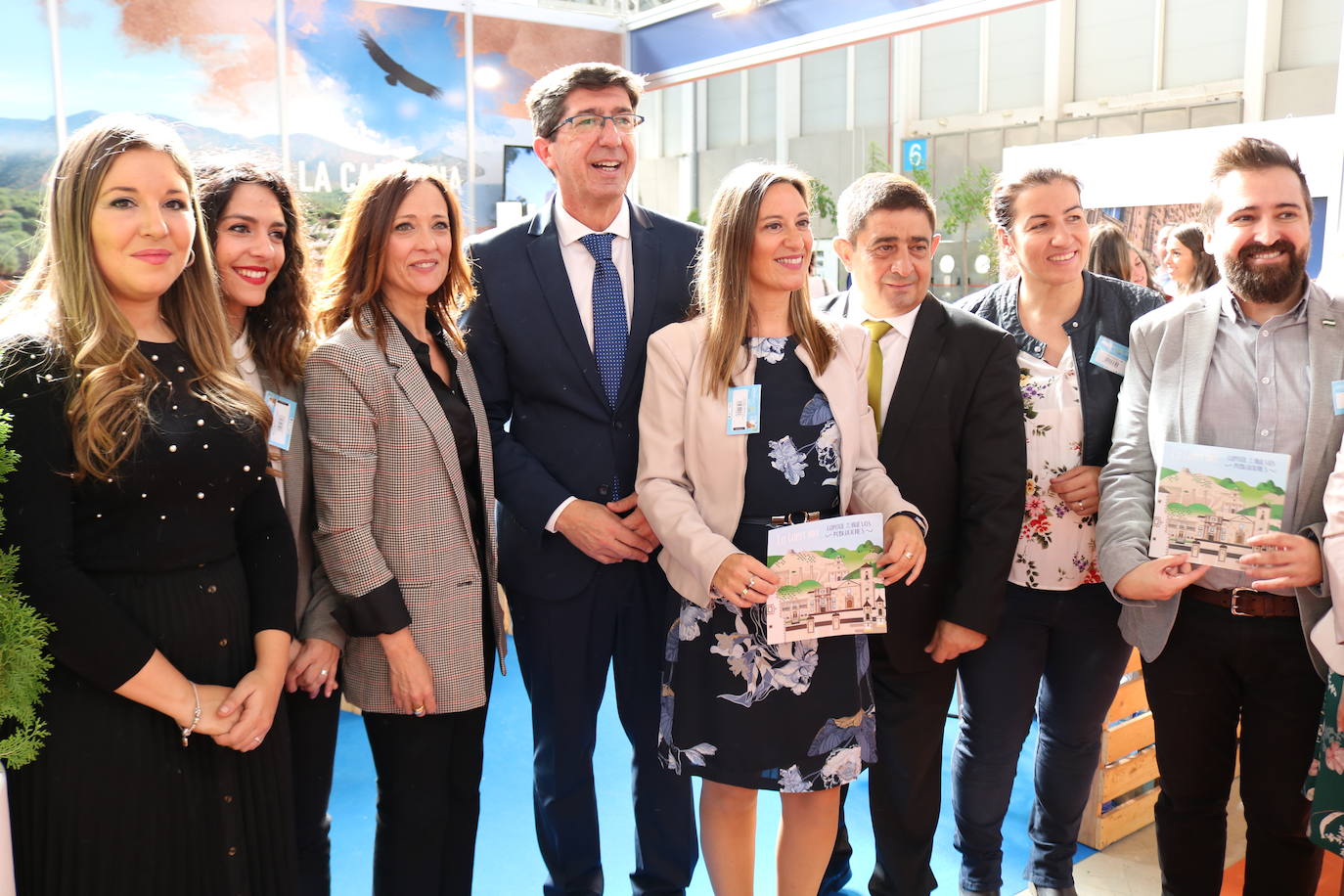 La 18ª edición de la Feria Internacional de Turismo, Deporte y Aventura, Tierra Adentro 2019 ha abierto este viernes sus puertas en el Recinto Provincial de Ferias y Congresos de Jaén para mostrar «la riqueza y la diversidad de la oferta turística de interior de la provincia de Jaén» y del resto del país, a través de los 450 expositores que se dan cita en la misma hasta el próximo domingo, 27 de octubre.