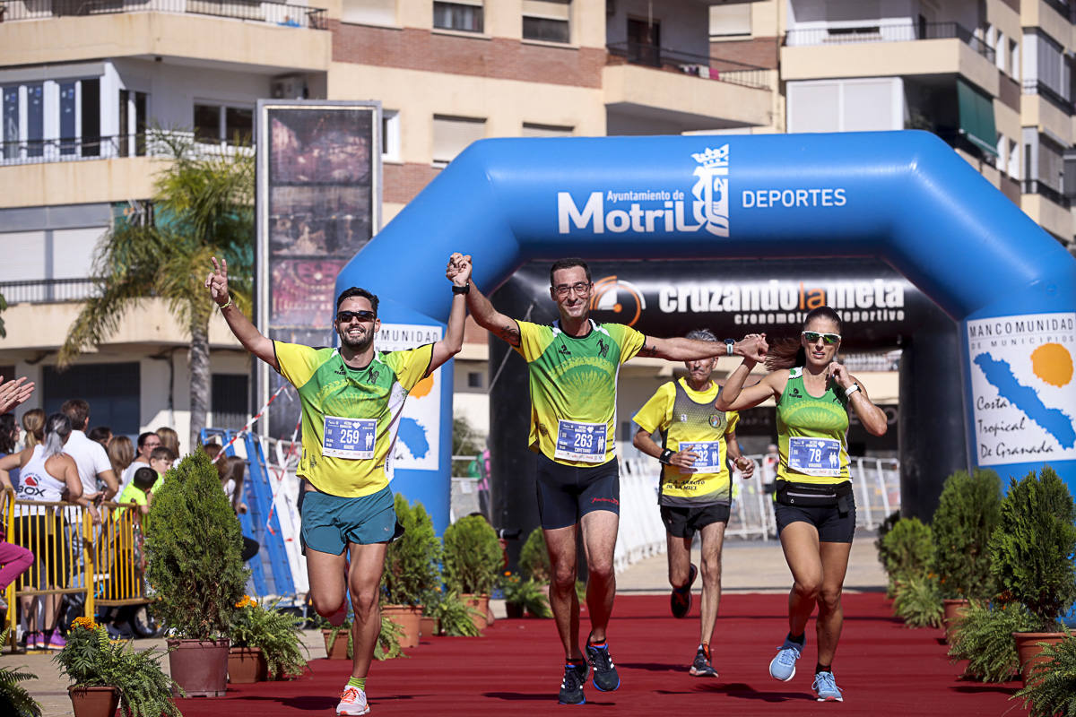 Los marroquís Abdelhadi El Mouaziz y Nazha Machouh reinan en Motril