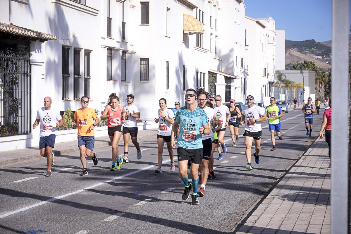 Los marroquís Abdelhadi El Mouaziz y Nazha Machouh reinan en Motril