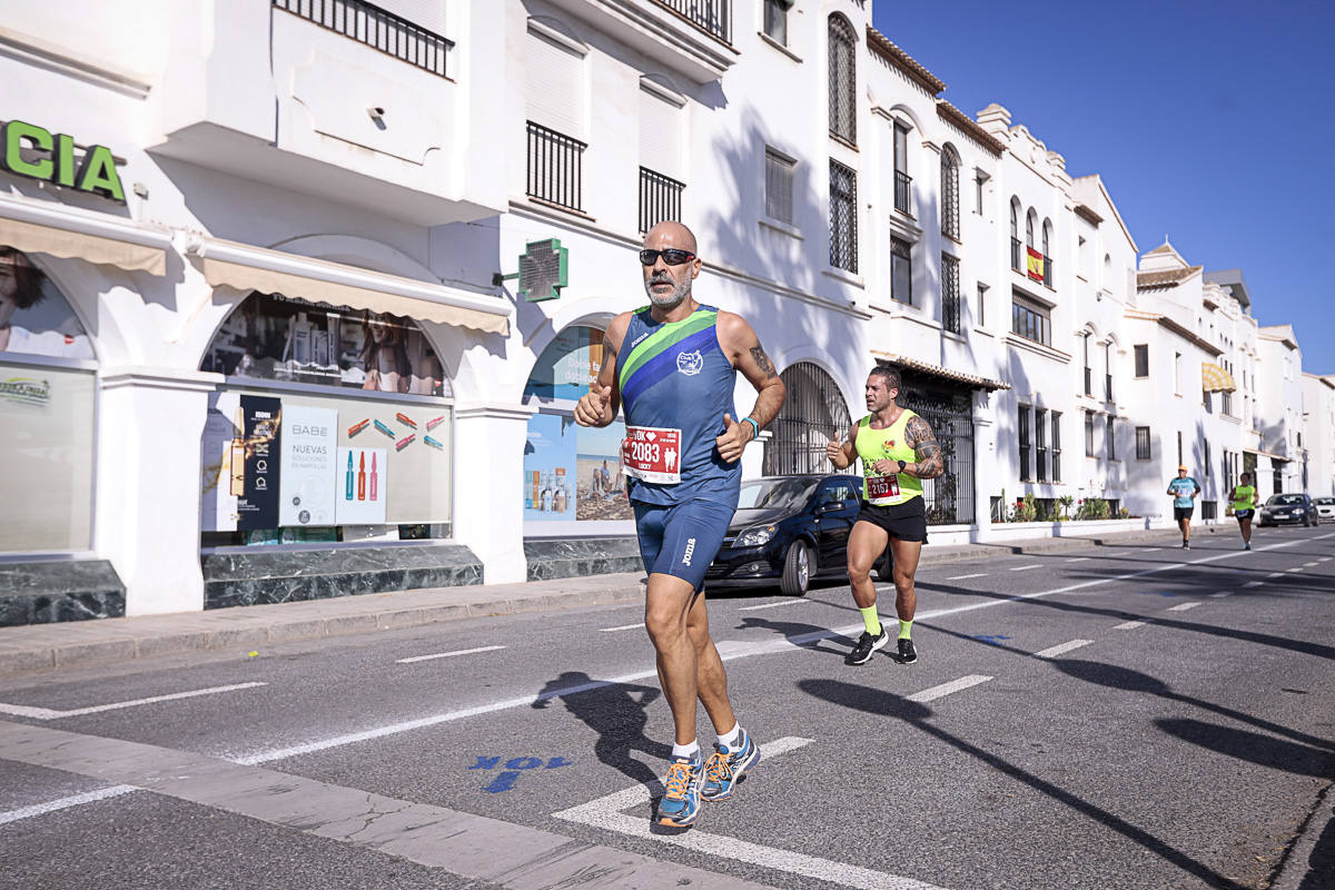 Los marroquís Abdelhadi El Mouaziz y Nazha Machouh reinan en Motril