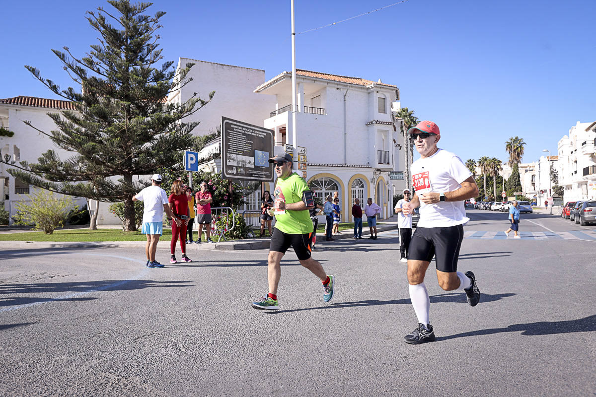 Los marroquís Abdelhadi El Mouaziz y Nazha Machouh reinan en Motril