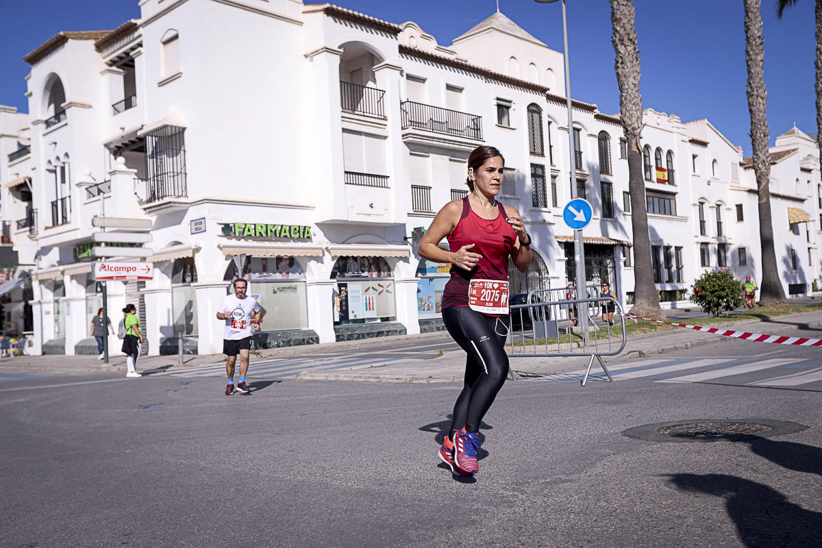 Los marroquís Abdelhadi El Mouaziz y Nazha Machouh reinan en Motril