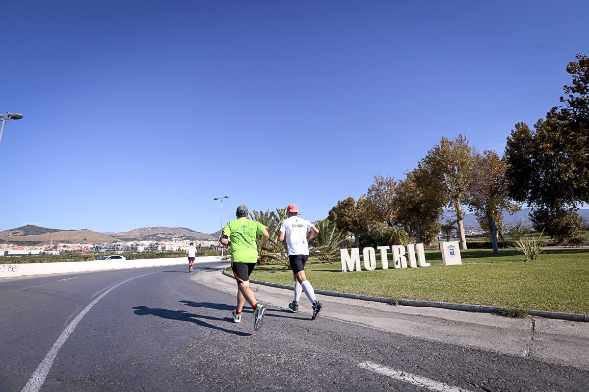 Los marroquís Abdelhadi El Mouaziz y Nazha Machouh reinan en Motril