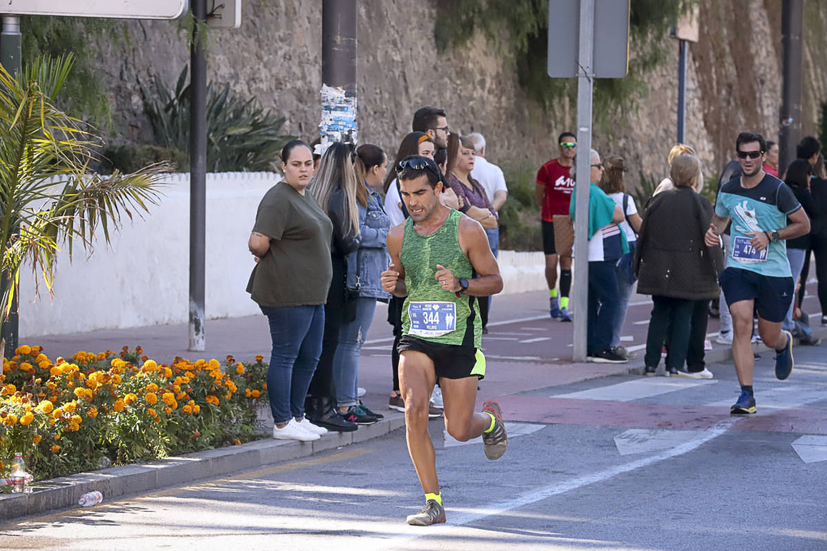 Los marroquís Abdelhadi El Mouaziz y Nazha Machouh reinan en Motril