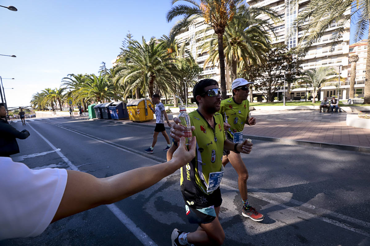 Los marroquís Abdelhadi El Mouaziz y Nazha Machouh reinan en Motril