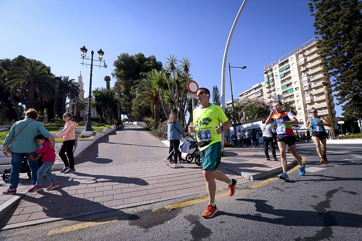 Los marroquís Abdelhadi El Mouaziz y Nazha Machouh reinan en Motril