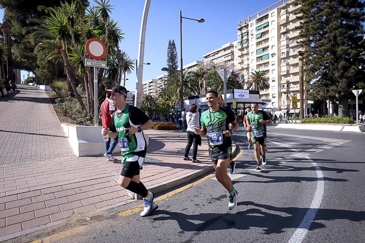 Los marroquís Abdelhadi El Mouaziz y Nazha Machouh reinan en Motril