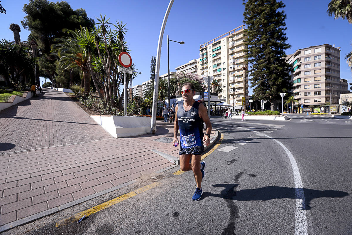 Los marroquís Abdelhadi El Mouaziz y Nazha Machouh reinan en Motril