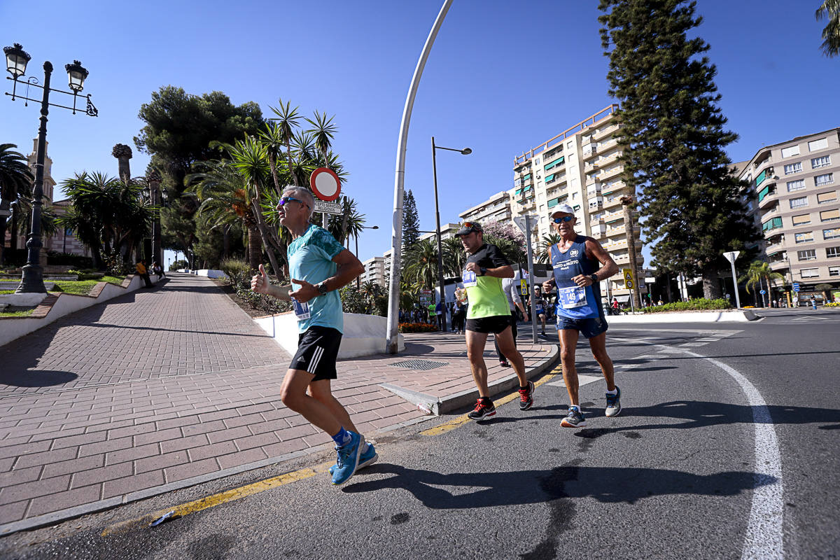 Los marroquís Abdelhadi El Mouaziz y Nazha Machouh reinan en Motril