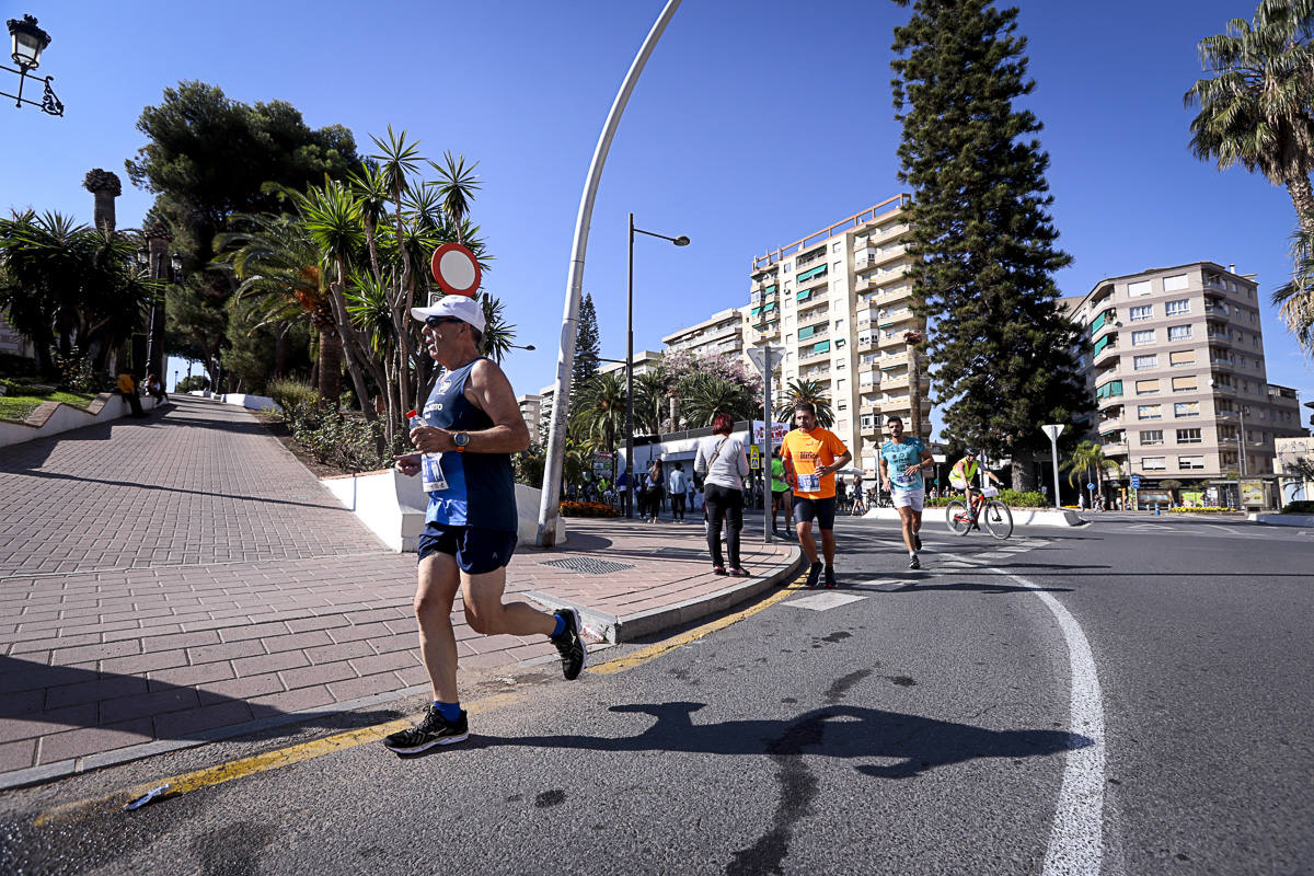 Los marroquís Abdelhadi El Mouaziz y Nazha Machouh reinan en Motril