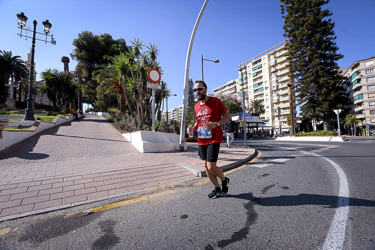 Los marroquís Abdelhadi El Mouaziz y Nazha Machouh reinan en Motril