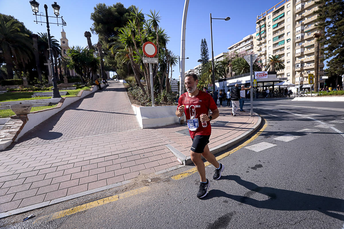 Los marroquís Abdelhadi El Mouaziz y Nazha Machouh reinan en Motril