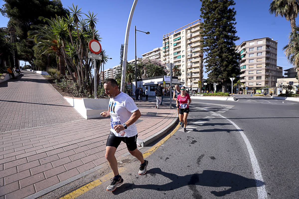 Los marroquís Abdelhadi El Mouaziz y Nazha Machouh reinan en Motril