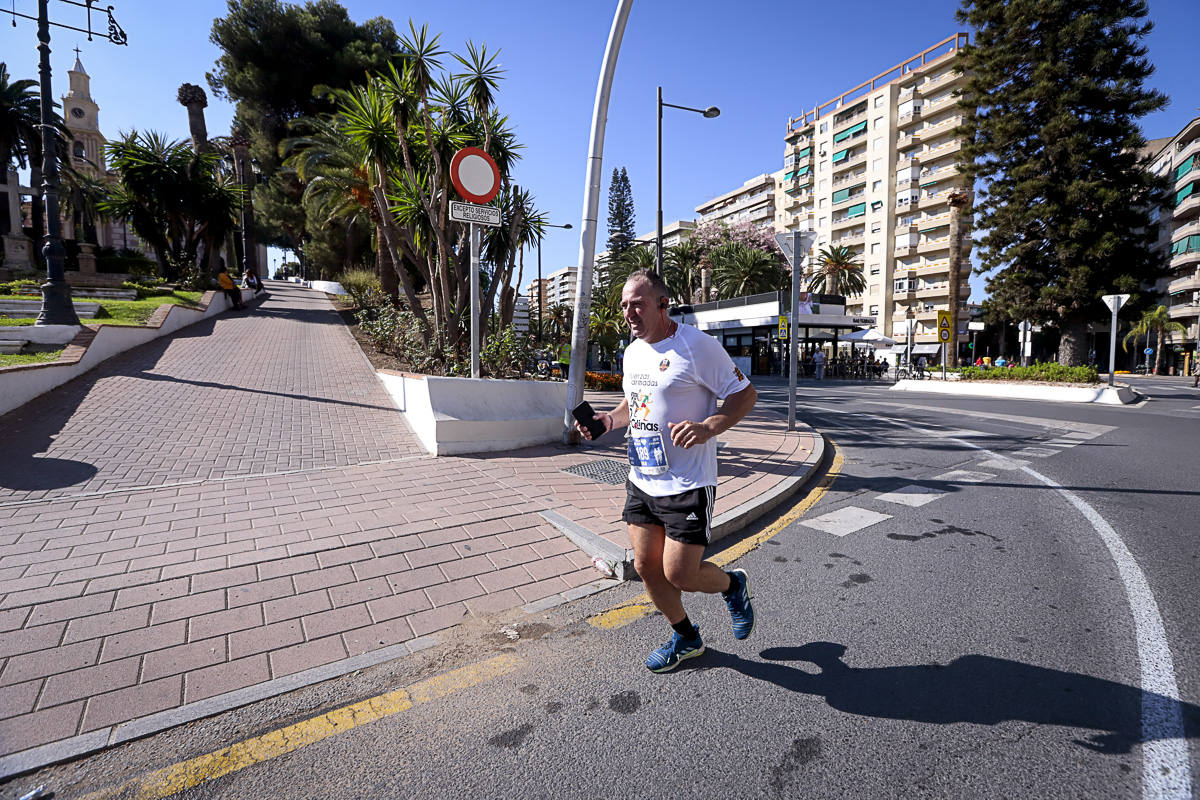 Los marroquís Abdelhadi El Mouaziz y Nazha Machouh reinan en Motril