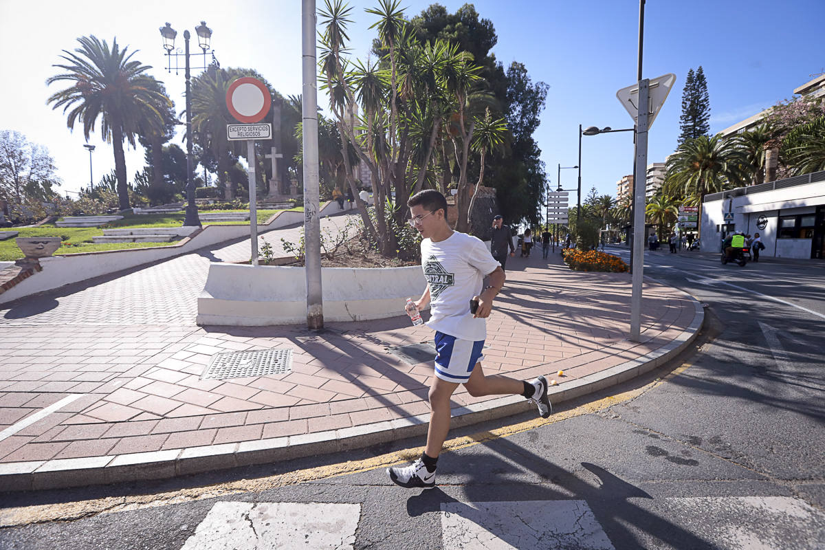 Los marroquís Abdelhadi El Mouaziz y Nazha Machouh reinan en Motril