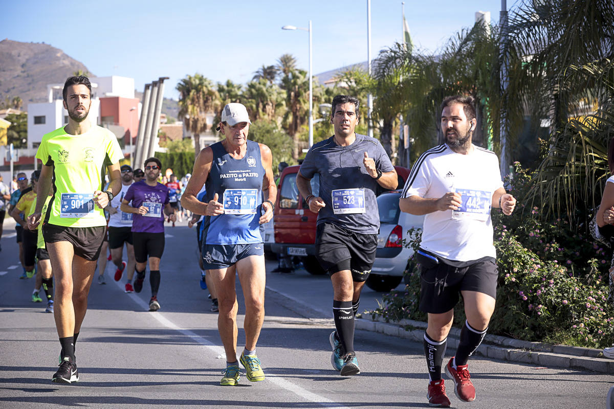 Los marroquís Abdelhadi El Mouaziz y Nazha Machouh reinan en Motril