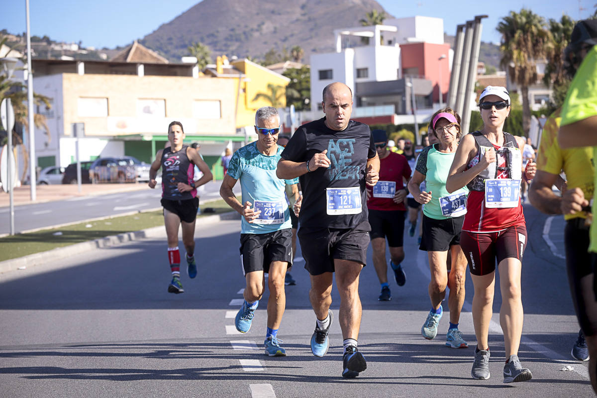 Los marroquís Abdelhadi El Mouaziz y Nazha Machouh reinan en Motril