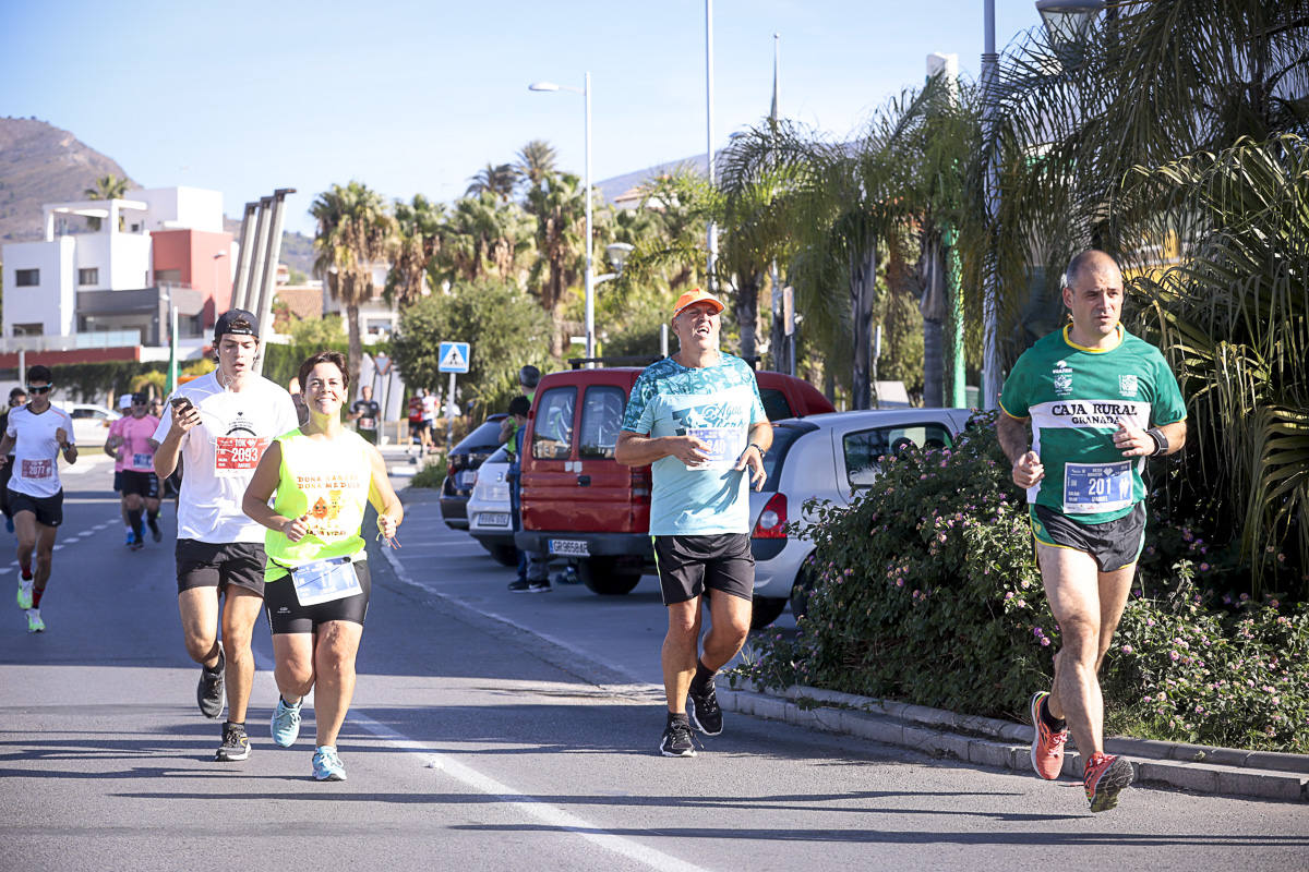 Los marroquís Abdelhadi El Mouaziz y Nazha Machouh reinan en Motril