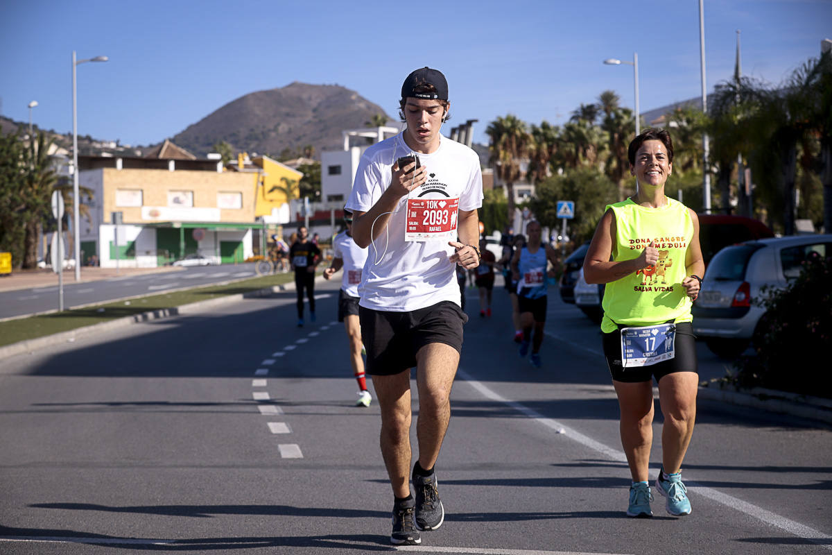 Los marroquís Abdelhadi El Mouaziz y Nazha Machouh reinan en Motril