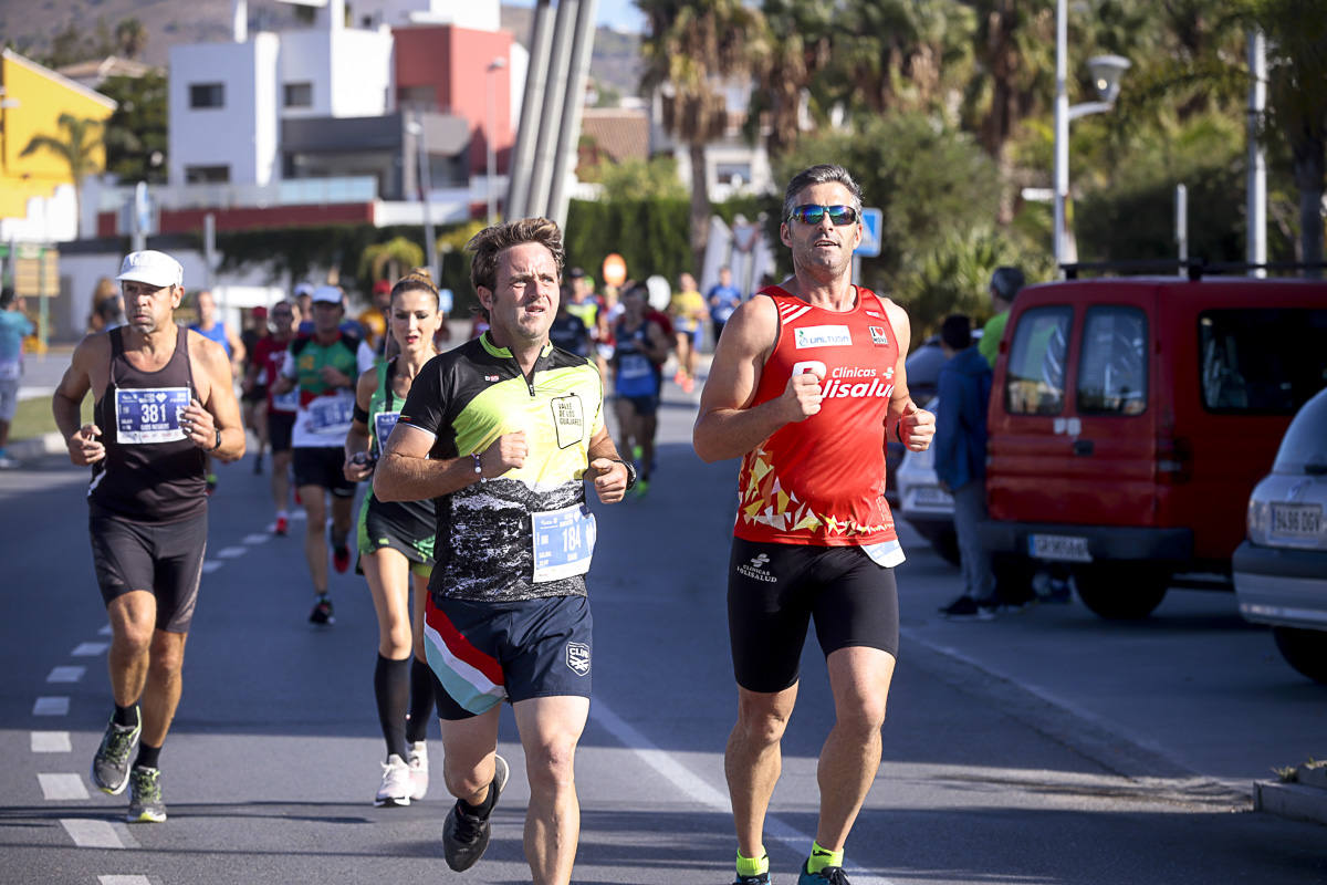 Los marroquís Abdelhadi El Mouaziz y Nazha Machouh reinan en Motril