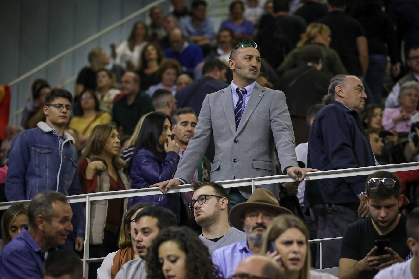 Abascal presenta a su partido como única alternativa para echar a Sánchez de la Moncloa