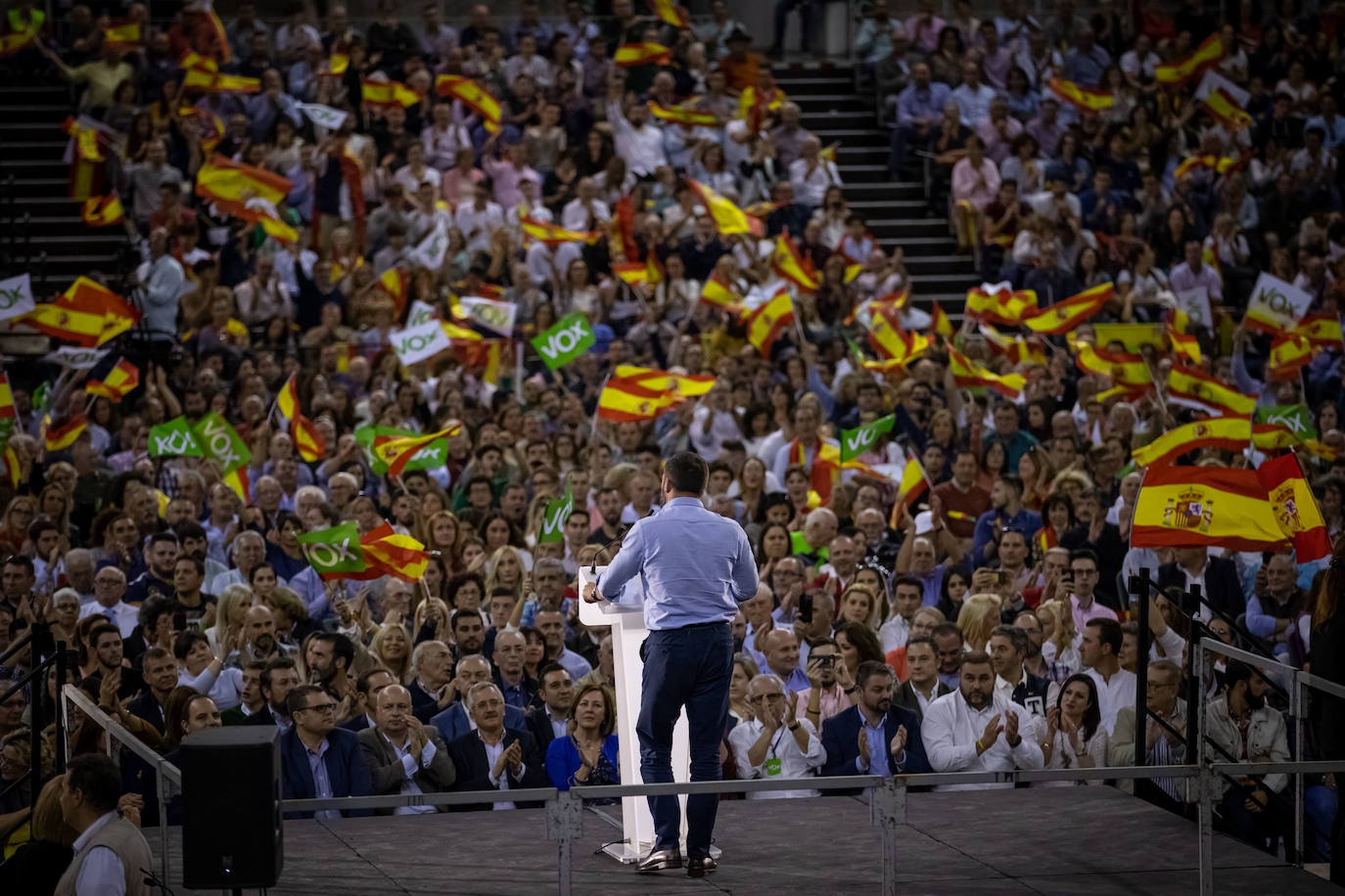 Abascal presenta a su partido como única alternativa para echar a Sánchez de la Moncloa