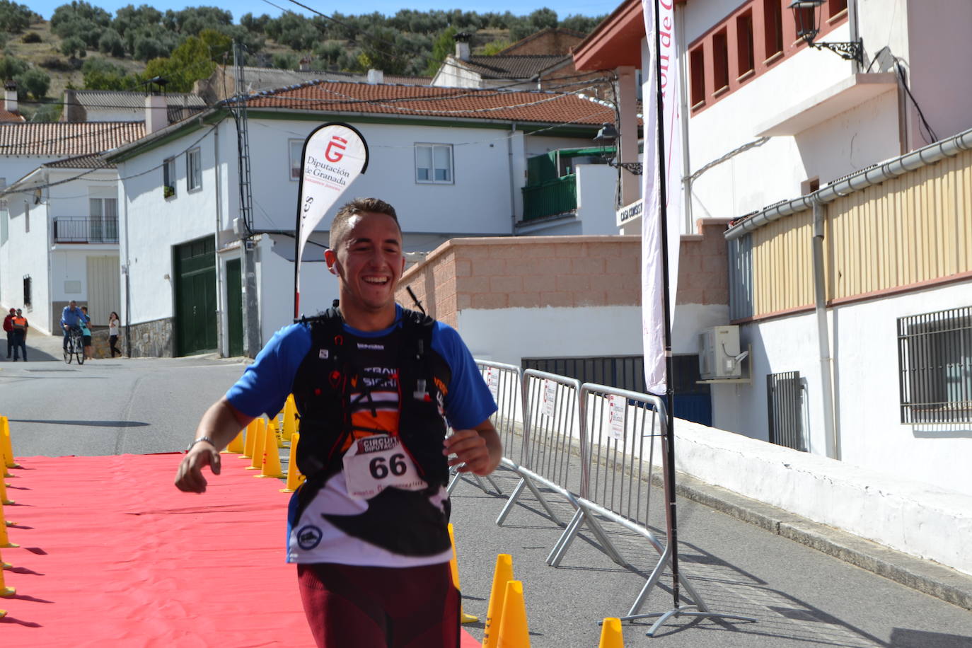 Cerca de 150 deportistas, entre participantes del trail, minitrail y senderistas, celebran en esta prueba que tuvo lugar en una agradable mañana de domingo 