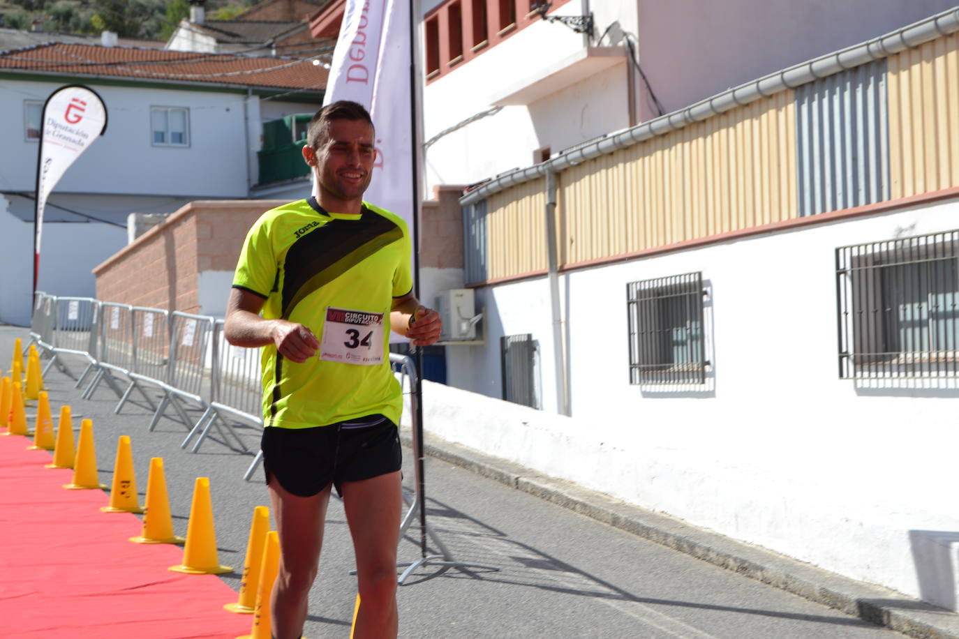 Cerca de 150 deportistas, entre participantes del trail, minitrail y senderistas, celebran en esta prueba que tuvo lugar en una agradable mañana de domingo 