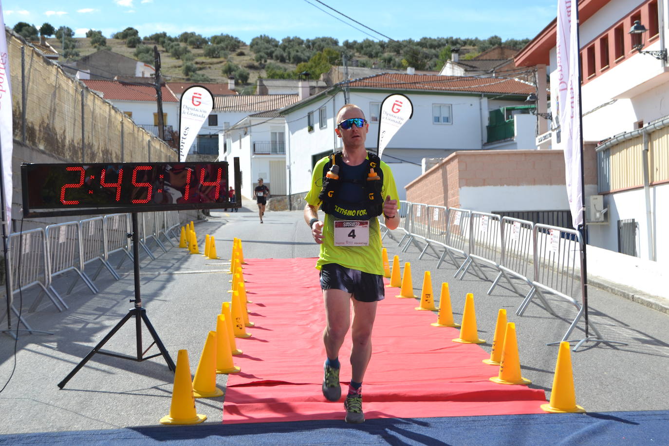 Cerca de 150 deportistas, entre participantes del trail, minitrail y senderistas, celebran en esta prueba que tuvo lugar en una agradable mañana de domingo 