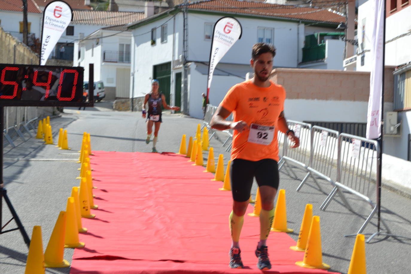 Cerca de 150 deportistas, entre participantes del trail, minitrail y senderistas, celebran en esta prueba que tuvo lugar en una agradable mañana de domingo 