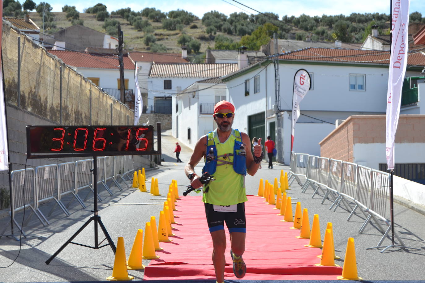 Cerca de 150 deportistas, entre participantes del trail, minitrail y senderistas, celebran en esta prueba que tuvo lugar en una agradable mañana de domingo 