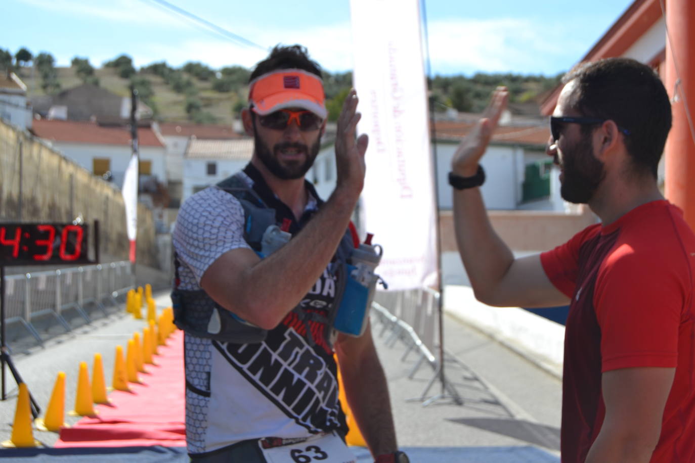 Cerca de 150 deportistas, entre participantes del trail, minitrail y senderistas, celebran en esta prueba que tuvo lugar en una agradable mañana de domingo 