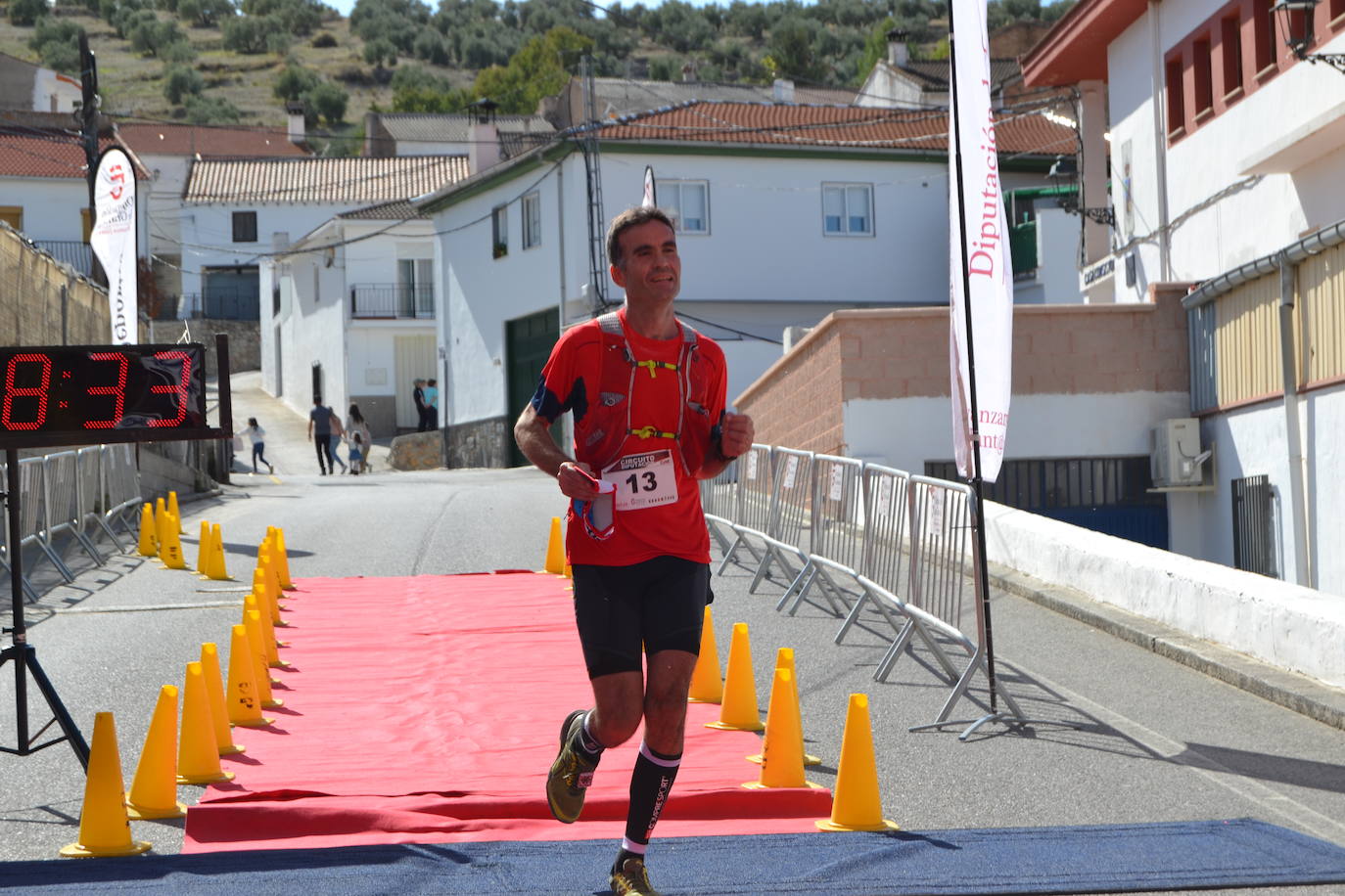 Cerca de 150 deportistas, entre participantes del trail, minitrail y senderistas, celebran en esta prueba que tuvo lugar en una agradable mañana de domingo 