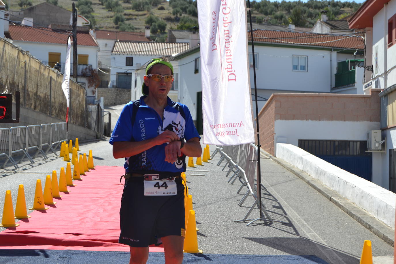 Cerca de 150 deportistas, entre participantes del trail, minitrail y senderistas, celebran en esta prueba que tuvo lugar en una agradable mañana de domingo 