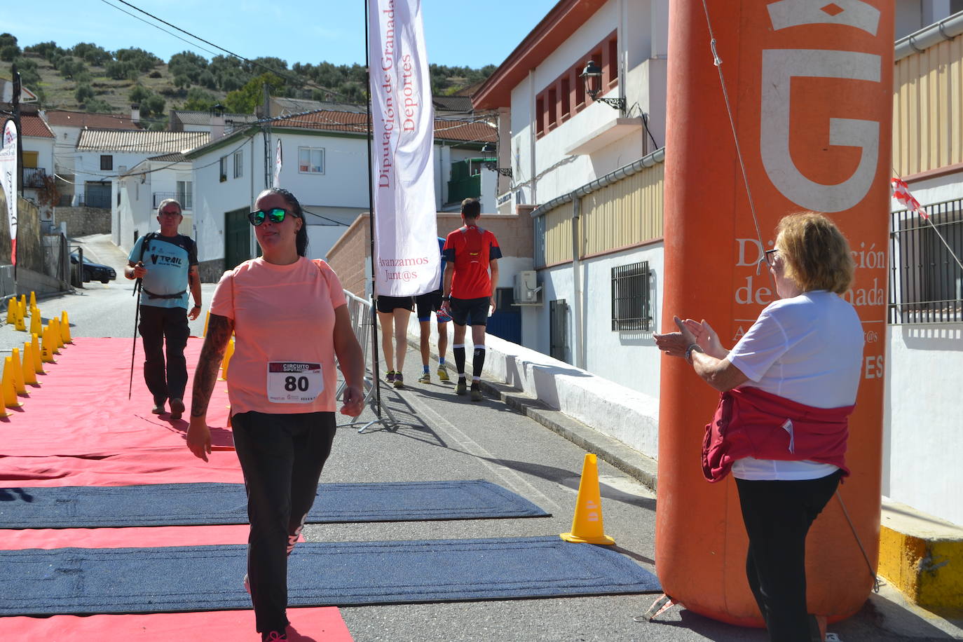 Cerca de 150 deportistas, entre participantes del trail, minitrail y senderistas, celebran en esta prueba que tuvo lugar en una agradable mañana de domingo 