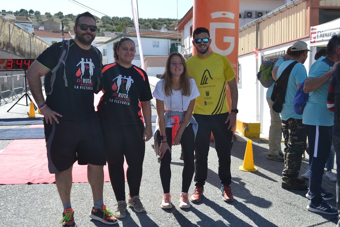 Cerca de 150 deportistas, entre participantes del trail, minitrail y senderistas, celebran en esta prueba que tuvo lugar en una agradable mañana de domingo 