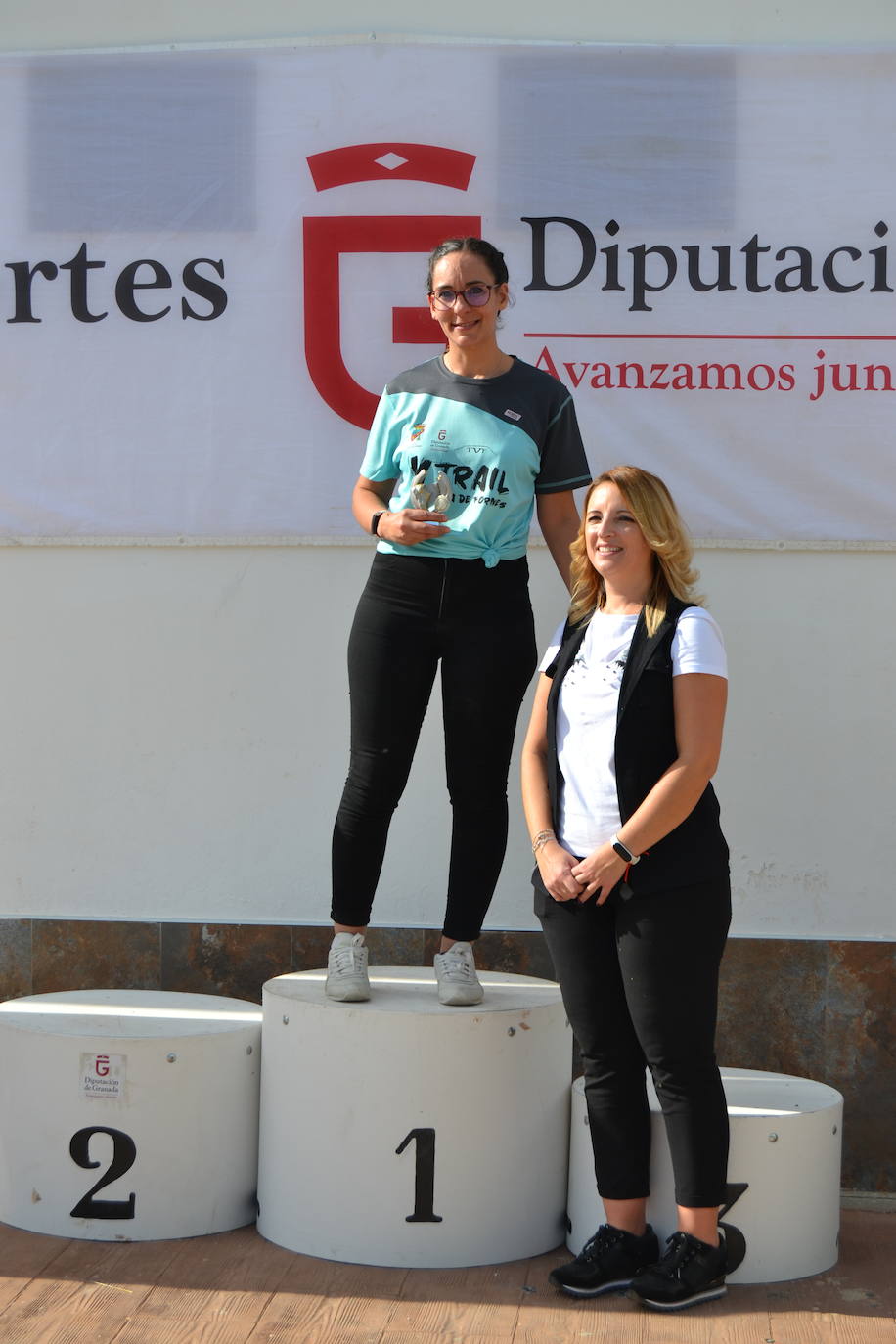 Cerca de 150 deportistas, entre participantes del trail, minitrail y senderistas, celebran en esta prueba que tuvo lugar en una agradable mañana de domingo 