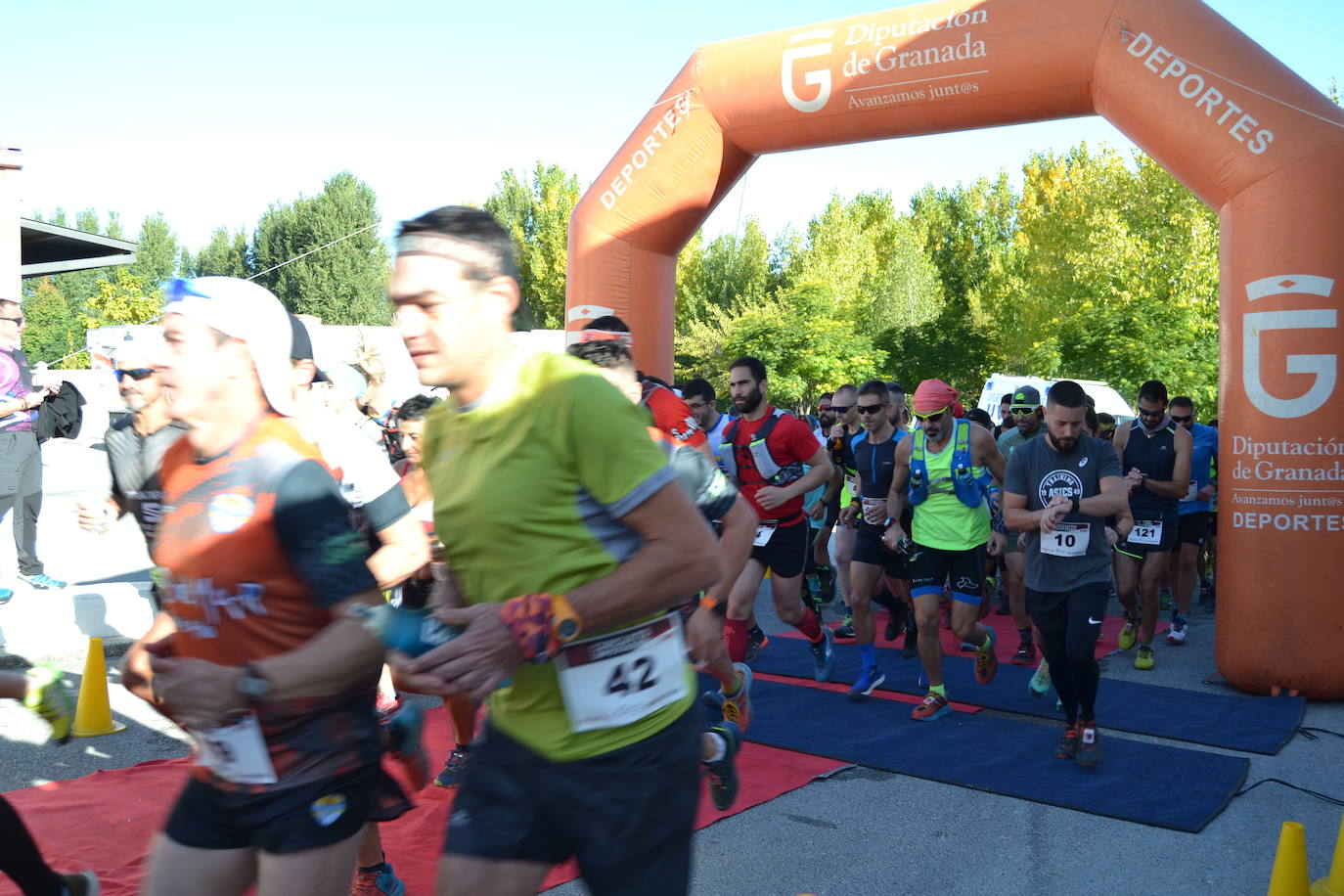 Cerca de 150 deportistas, entre participantes del trail, minitrail y senderistas, celebran en esta prueba que tuvo lugar en una agradable mañana de domingo 