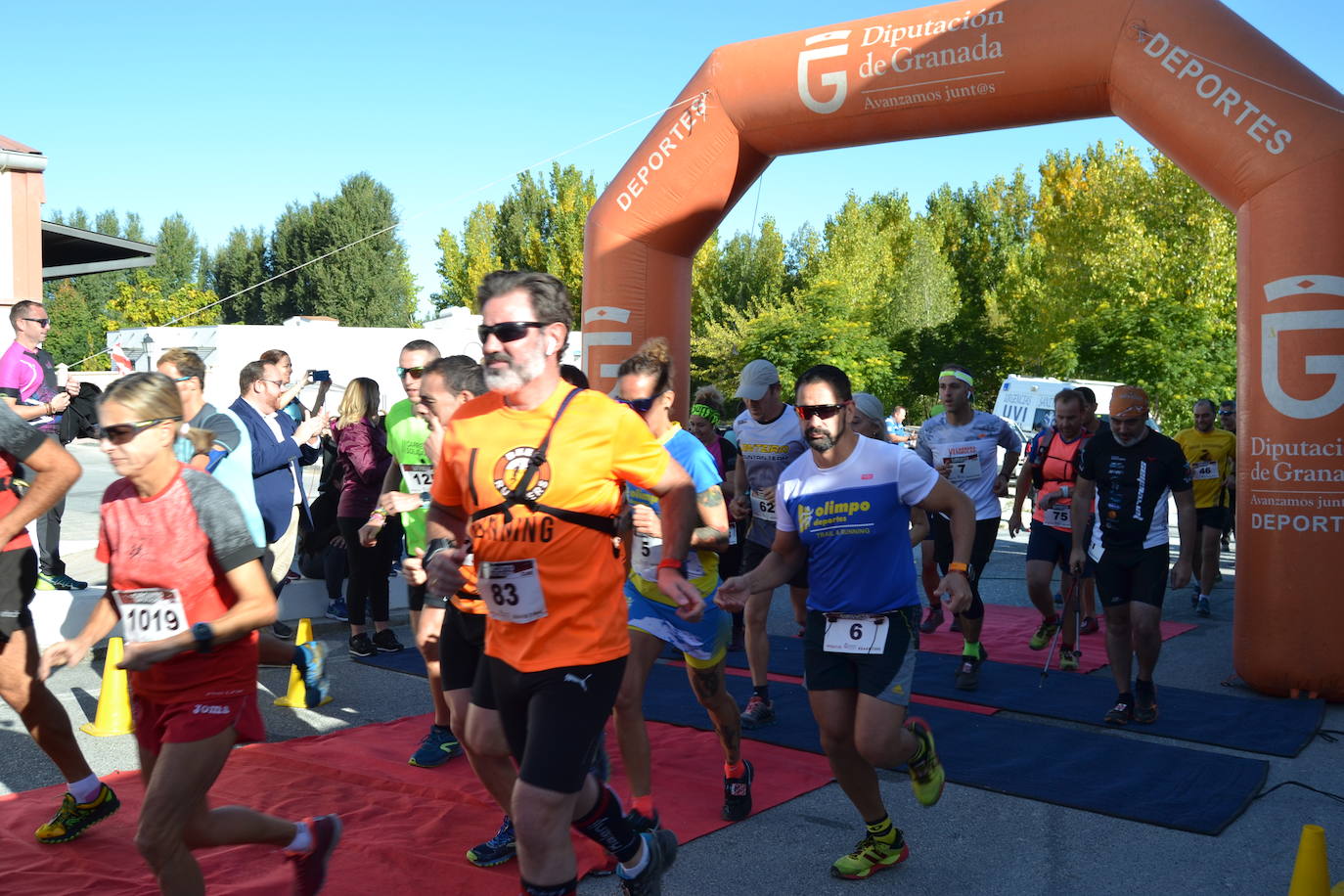 Cerca de 150 deportistas, entre participantes del trail, minitrail y senderistas, celebran en esta prueba que tuvo lugar en una agradable mañana de domingo 