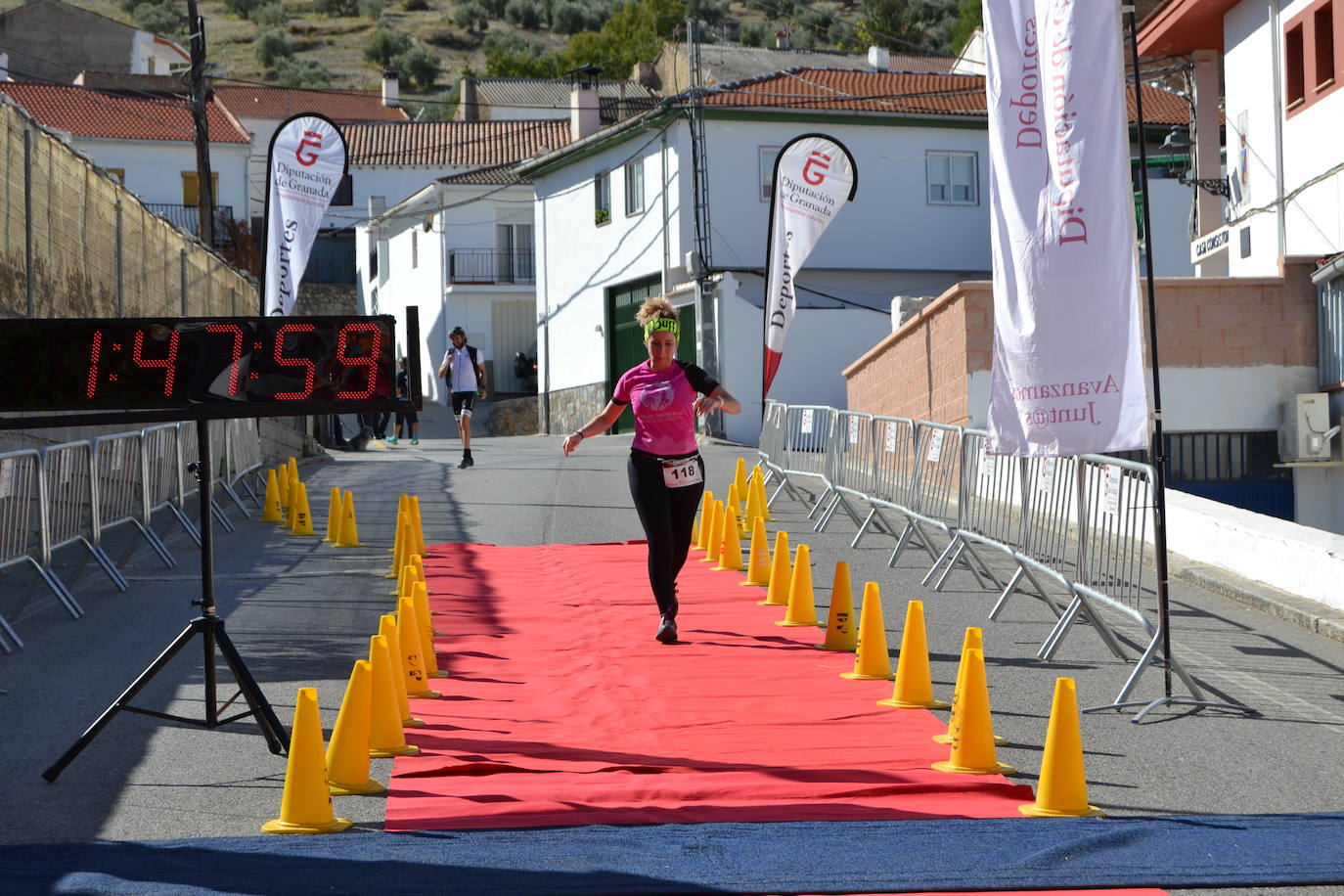 Cerca de 150 deportistas, entre participantes del trail, minitrail y senderistas, celebran en esta prueba que tuvo lugar en una agradable mañana de domingo 