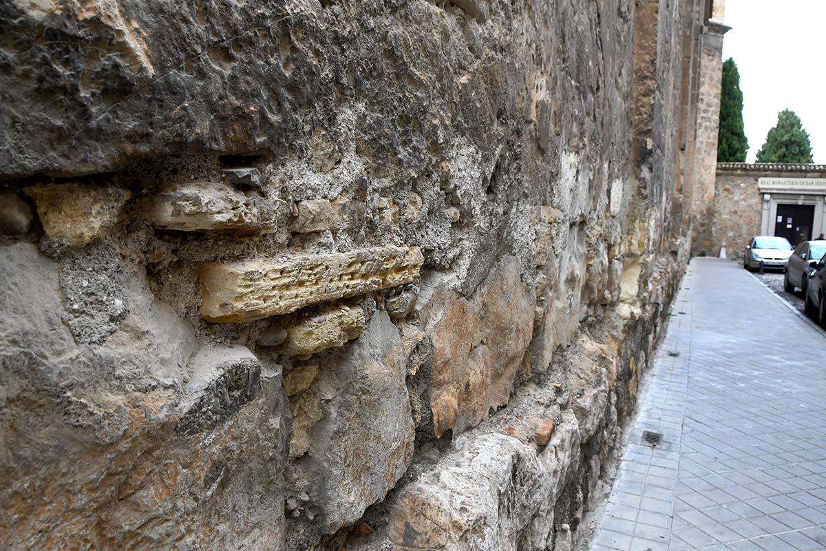 Macabrillas en los muros del convento de San Jerónimo 