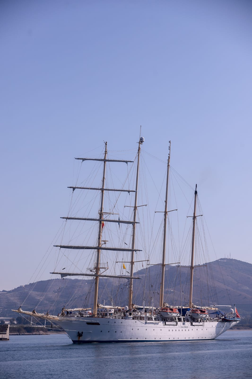 El star Flyer, de 112 metros de eslora y cuatro mástiles, está considerado el «buque ideal para los amantes de la nevegación a vela»