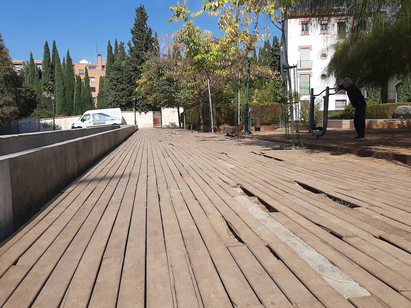 Fotos: Este es el mal estado del parque del Cuarto Real de Granada