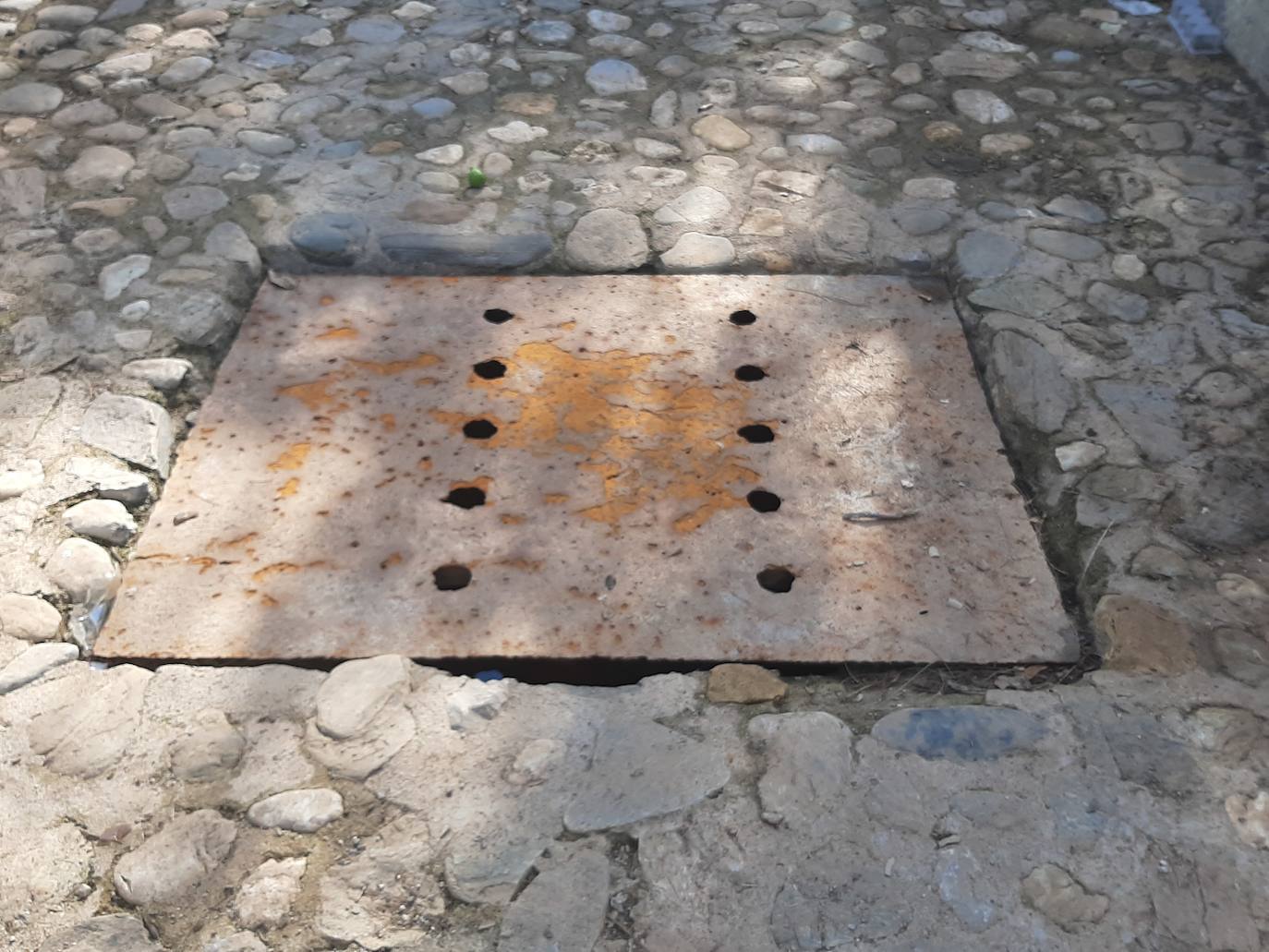 Fotos: Este es el mal estado del parque del Cuarto Real de Granada