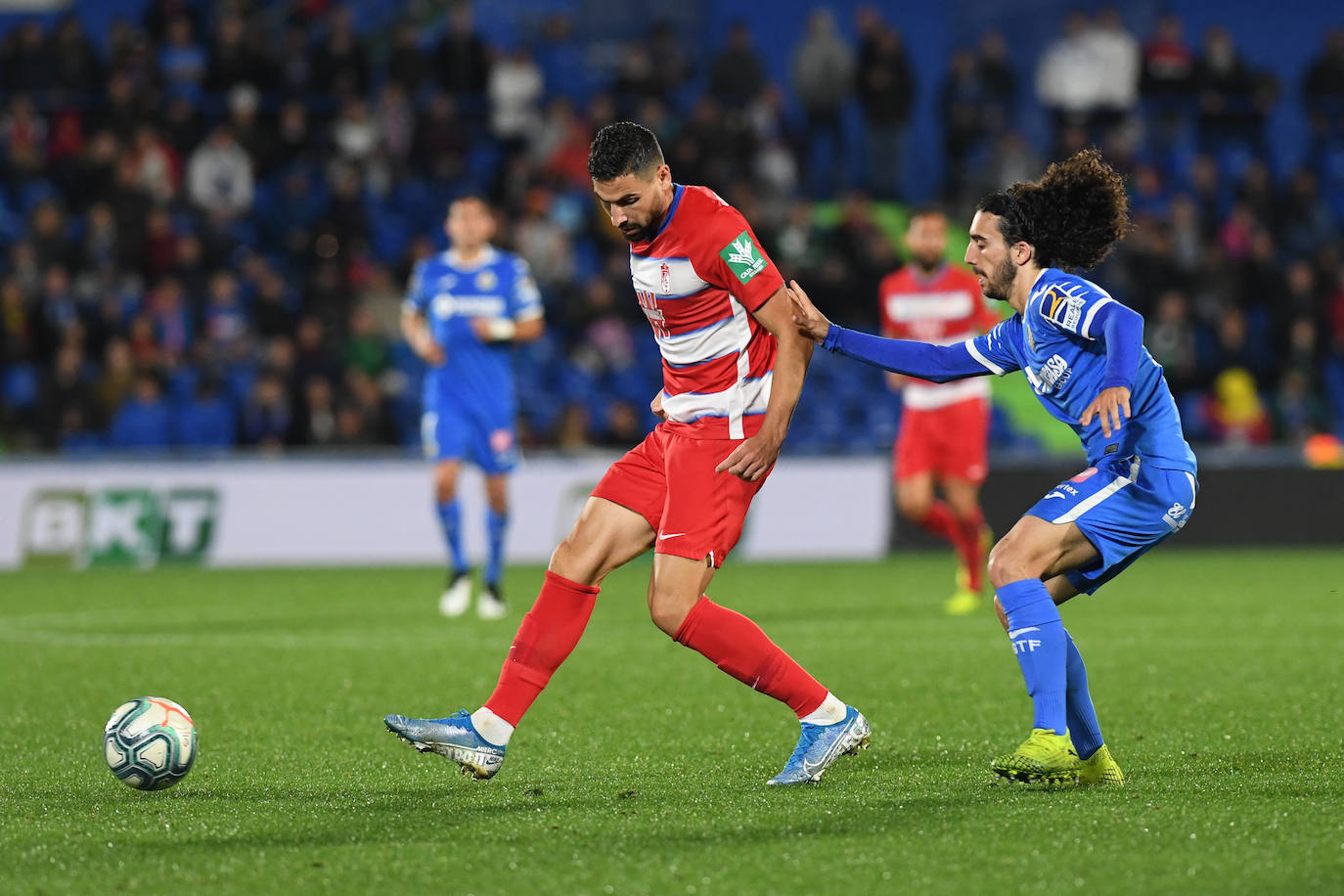 Las mejores instantáneas del choque en el Coliseum Alfonso Pérez