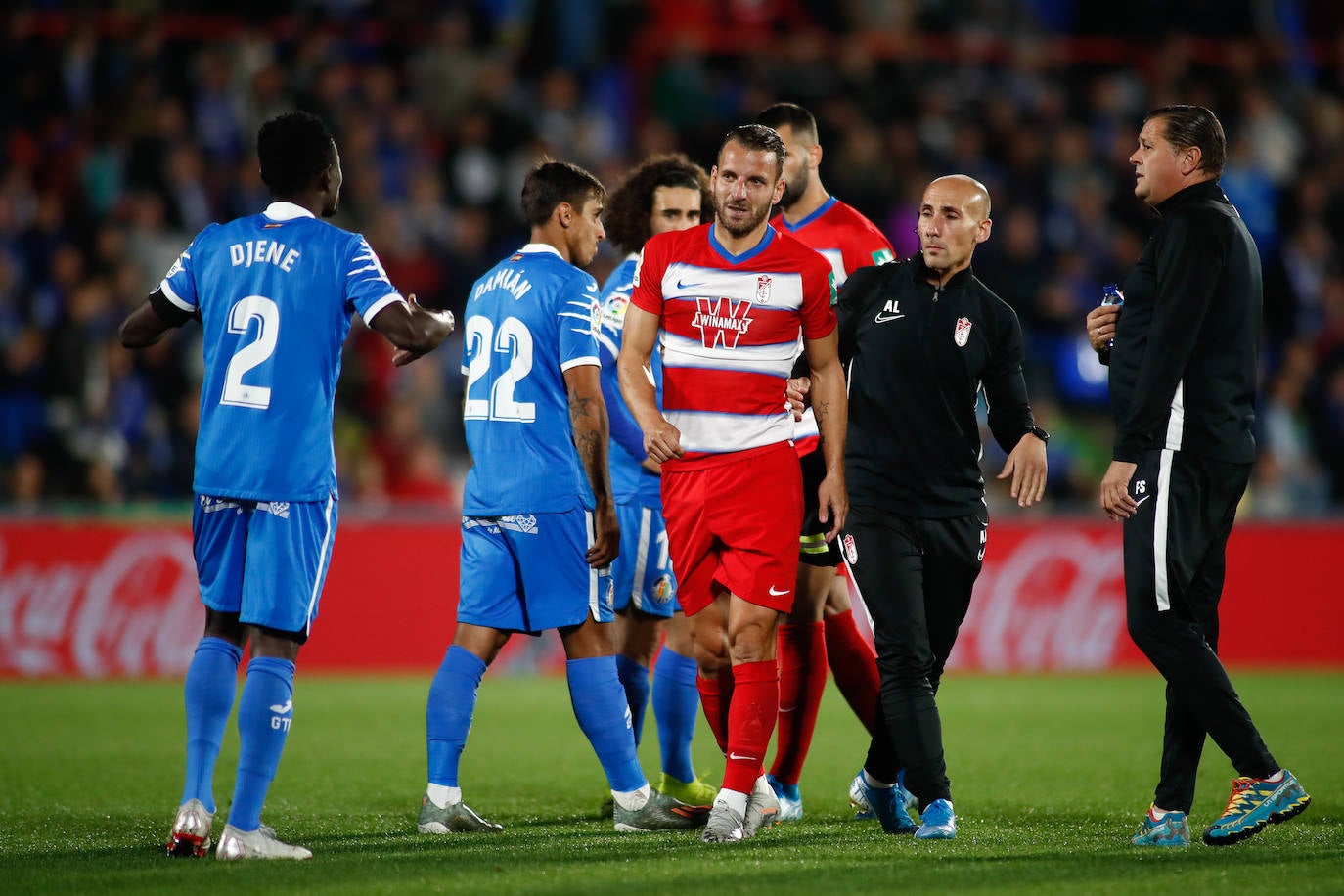 Las mejores instantáneas del choque en el Coliseum Alfonso Pérez