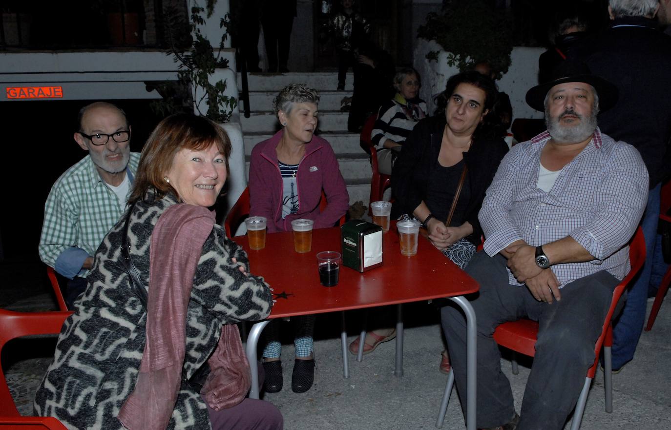 800 kilos de castañas asadas con leña se han degustado en la tradicional Fiesta de la Castaña de Lanjarón