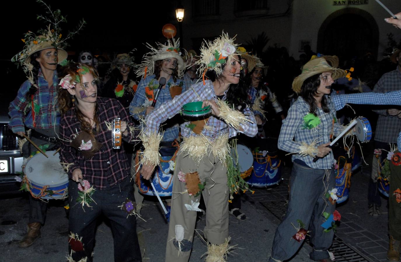 800 kilos de castañas asadas con leña se han degustado en la tradicional Fiesta de la Castaña de Lanjarón