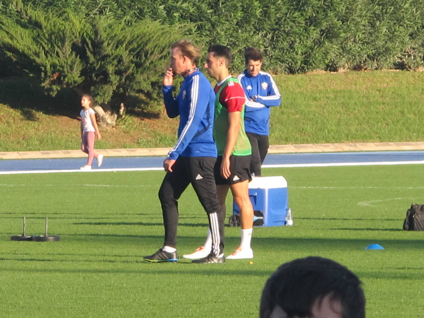 El madrileño se hizo cargo de la primera plantilla y su estreno fue ante una gran expectación