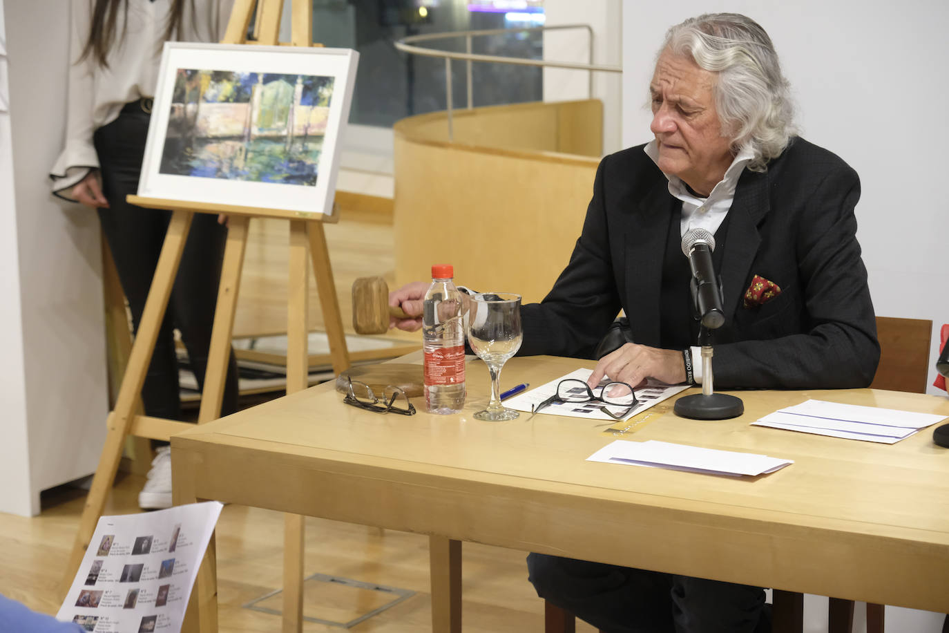 Fotos: Así fue la subasta solidaria para la Asociación de Amigos del Pueblo Saharaui